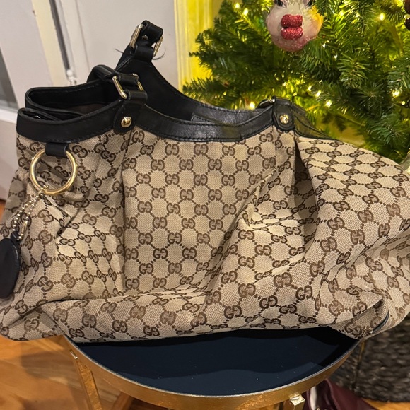 Gucci Handbags - Gucci Tan and Black GG Large Tote Bag